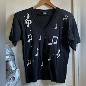 🎶 Vintage 80s/90s Penney Lynn USA Music Notes Black V-Neck Top